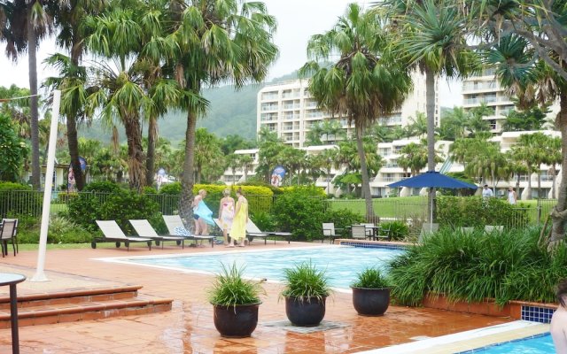 Pacific Bay Resort Suite