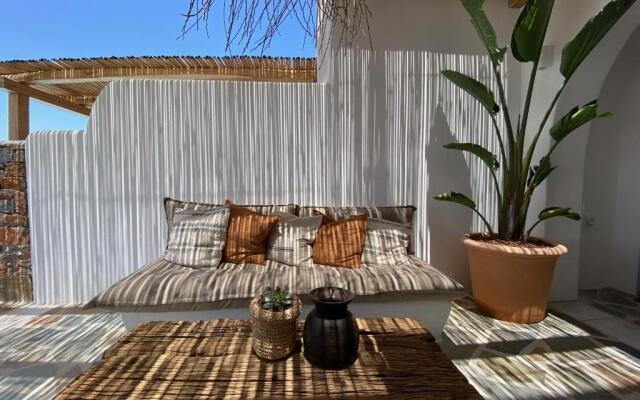 Beachhouse Omega Naxos