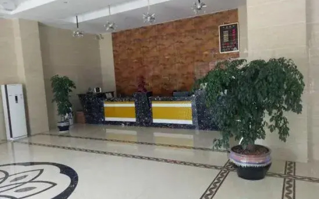 Yingshan Huayi Hotel