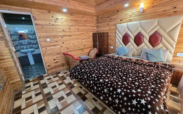 Aakarsh Homestay - Pahadi Food Hub