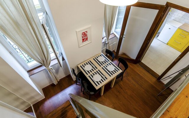 Nutmeg Apartment