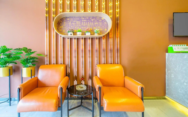 IU Hotel Guiyang High Speed Railway Station Wanda Plaza