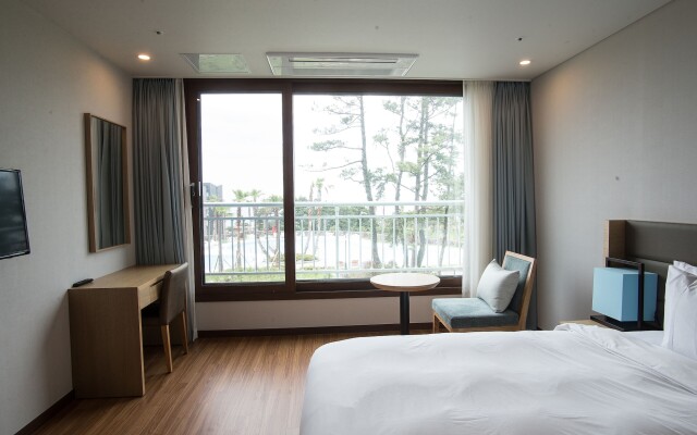 Jeju Marevo Resort