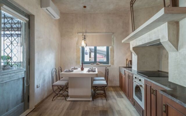 Inotropes Boutique Suites