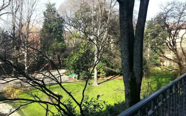 Park & Cloister Views Exclusive Apartment