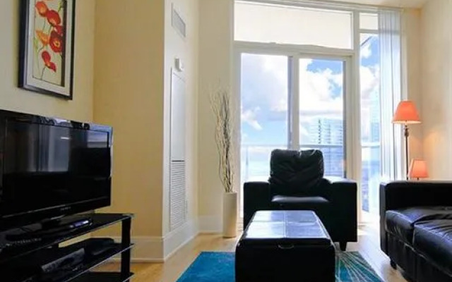 Red Maple Suites Mississauga