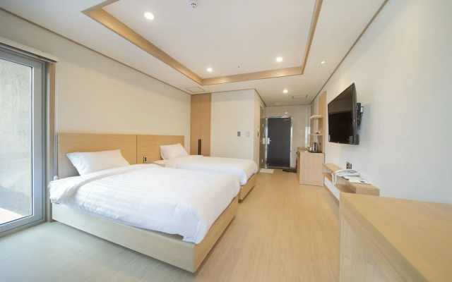 Run Hotel