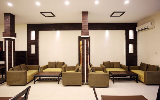 Hotel Aaditya Majha Continental by OYO Rooms