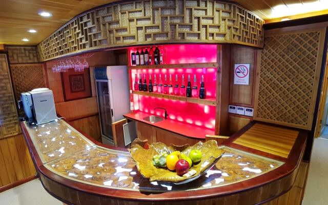 Yangshuo Li River Gallery Lodge