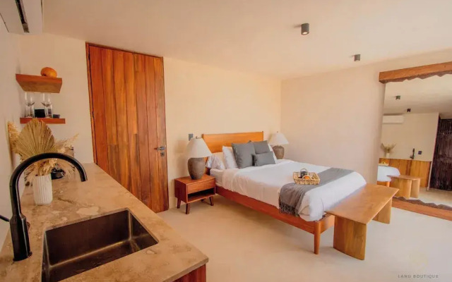 Muunek by Landboutique