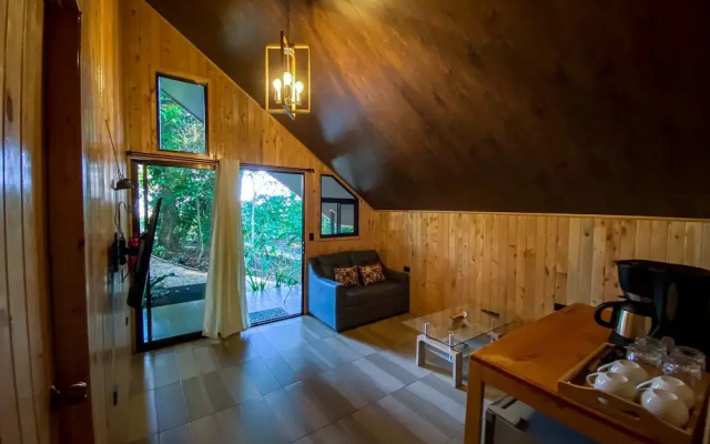 Tityra Lodge