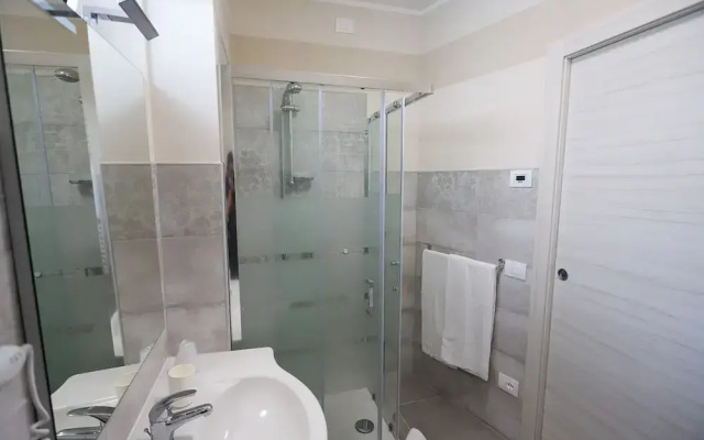 Home Hotel