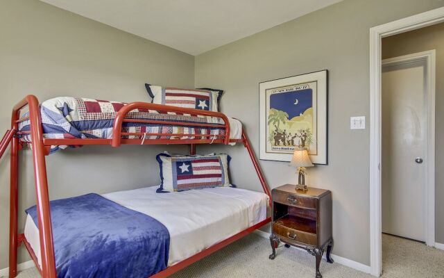 Indian Summer 3 Bedrooms 2 Bathrooms Home