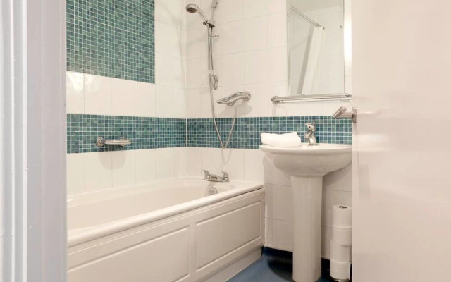 Ideally Located Convenient City Centre Studio Apartment