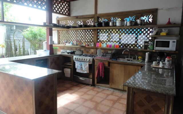 Spanish by the Sea - Bocas - Hostel