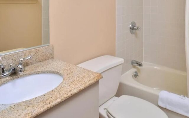 Golden Hill Inn Danbury