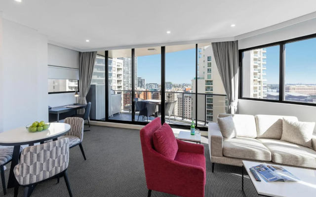Meriton Suites Kent Street, Sydney