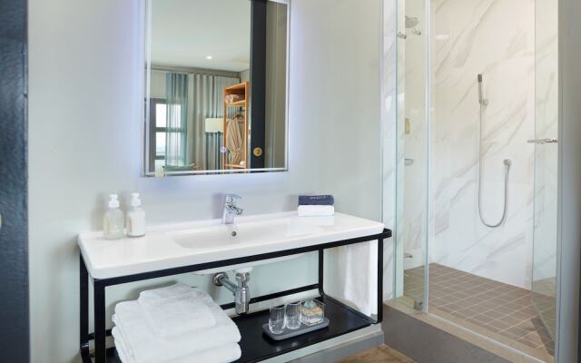 The Cliffside Boutique Getaway