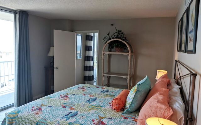 Tristan Towers by Surfside VR