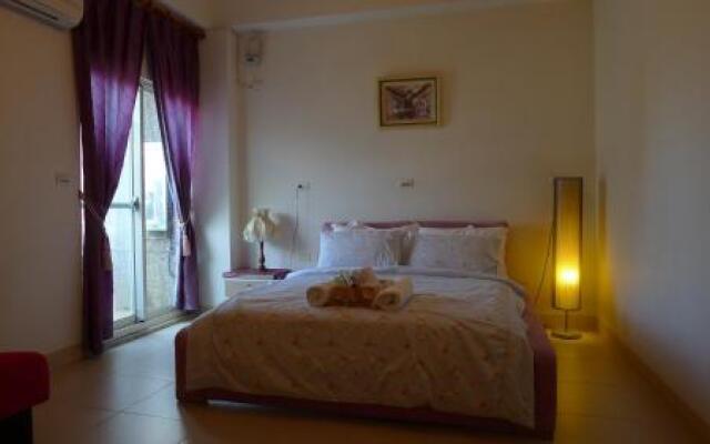 World Art Homestay