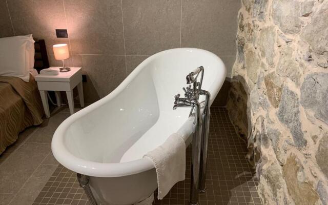 Spa & Wellness by Des Anglais " Ingresso SPA gratuito"