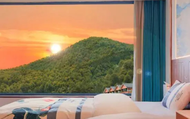 Silent bed and breakfast in Lugu Lake