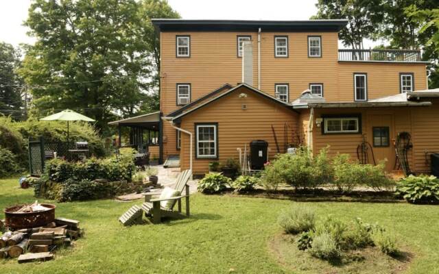 The Woodbine Inn