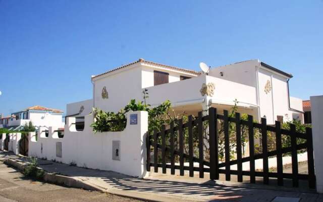 House With 2 Bedrooms in Calasetta, With Furnished Terrace - 400 m Fro