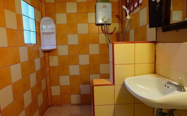 Malee's Nature Lovers Bungalows