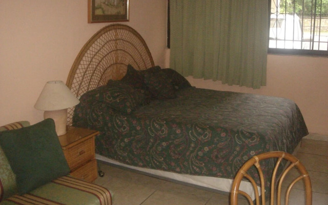 Dre Broeders rent apartments Juan Dolio
