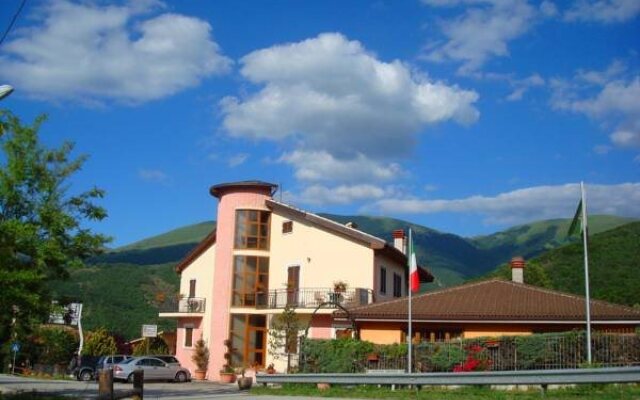 Agri Hotel Ristorante Hermitage