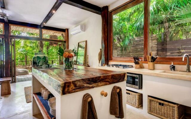 Beachfront luxury villa- 2 bedrooms