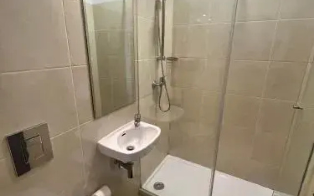 Abrigo and Restaurant Portinho