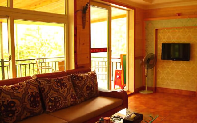 Taoyuan Mountain Villa