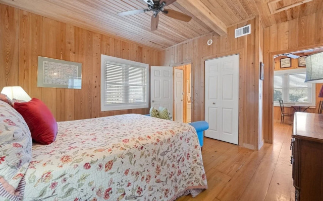 Laughin Place I 1 Bedroom Home by Peace Vacations