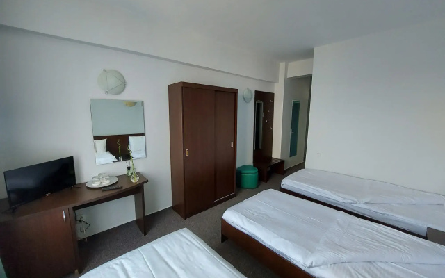 Elizeu Hotel