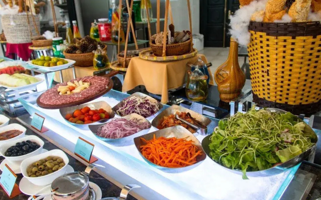 Le Champ Tu Le Resort Hot Spring & Spa