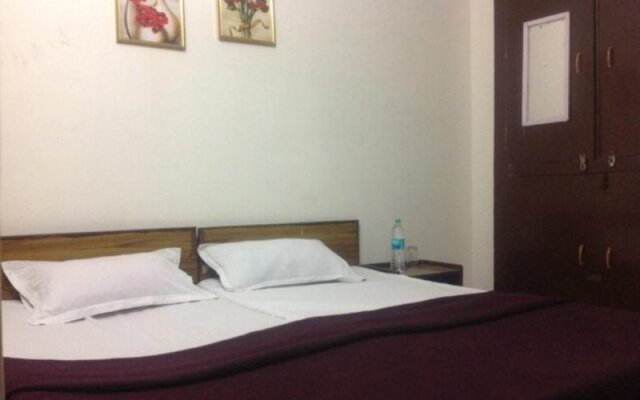 Agra Paying Guest House