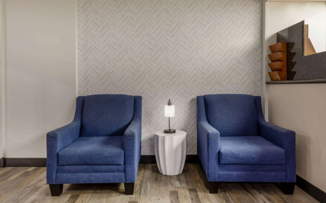 Baymont by Wyndham Laredo