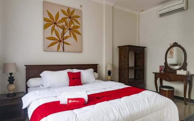 Roellie's Guest House by RedDoorz