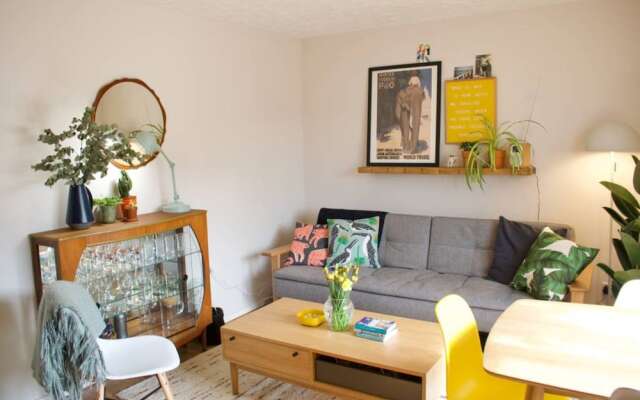 Stylish Apartment With Parking In Bermondsey