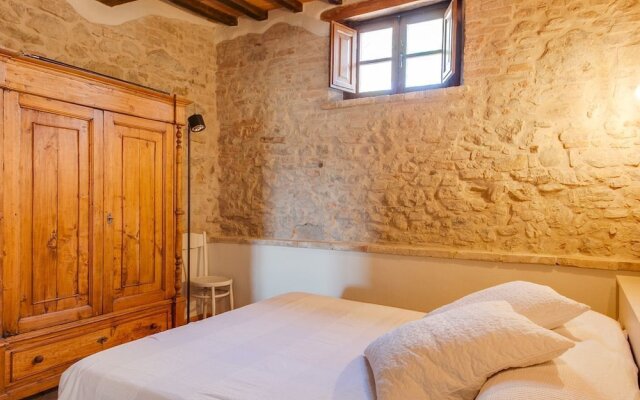 Umbria Country Shelter