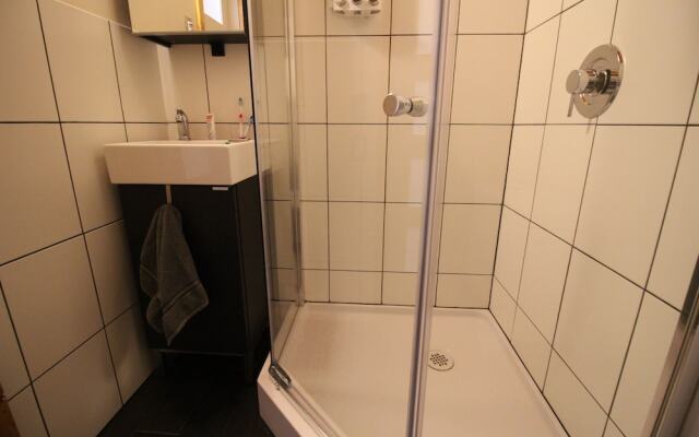 Red Cariboo Apartments