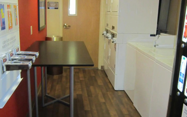 Extended Stay America Suites Pleasanton Chabot Dr