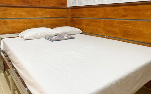 Homestay Jaya Asri Syariah RedPartner near Alun Alun Jombang – Guest Rooms – Jombang