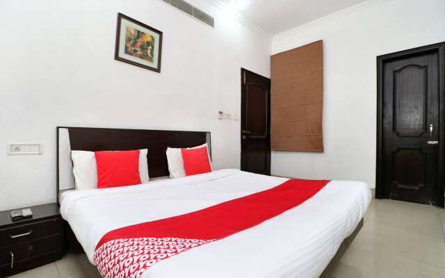 OYO 16415 Hotel Kishore International