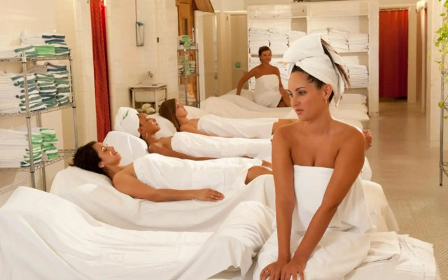 Arlington Resort Hotel and Spa