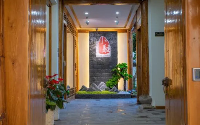 Lijiang Tianzi Garden Inn