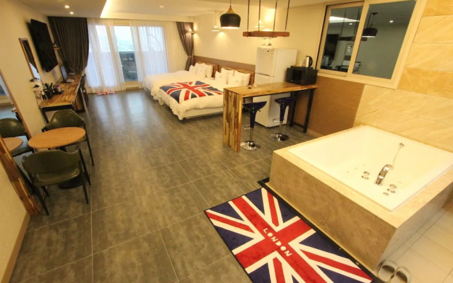 NOVA Hotel