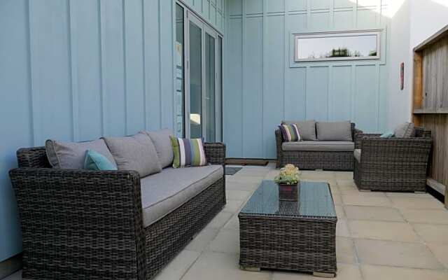 Aston Road Villa Bed And Breakfast
